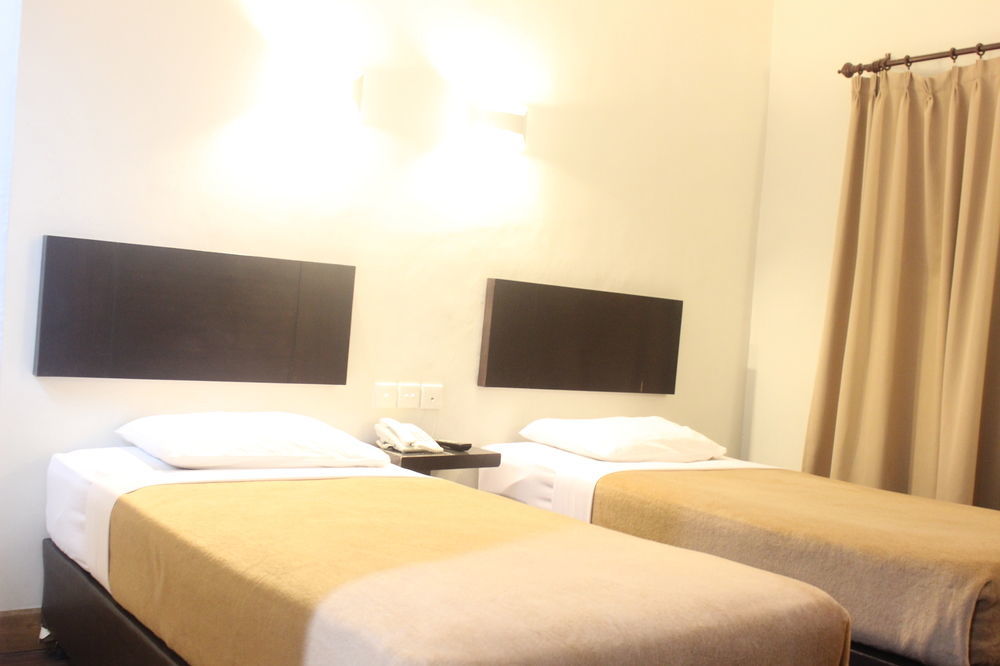 Hotel Tilamas Juanda Sawotratap Eksteriør bilde